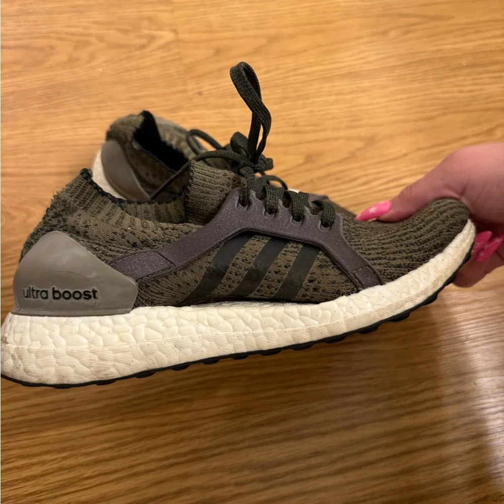 Adidas Boost - Picture 4 of 4